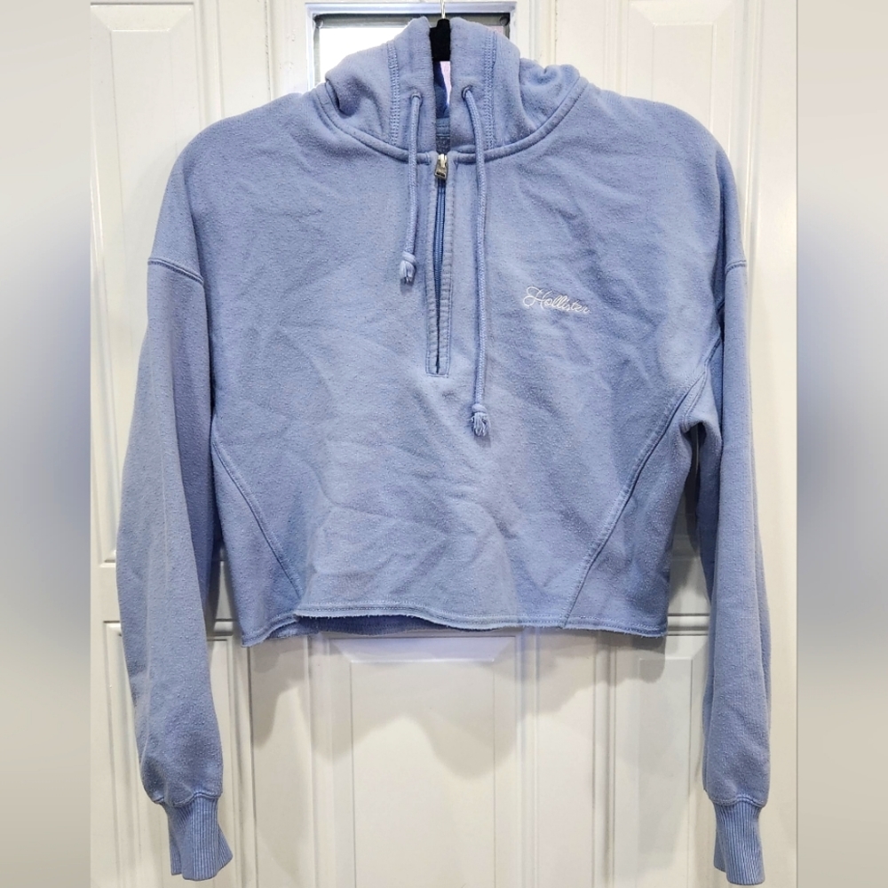 Hollister light blue cropped 1/4 zip hoodie juniors size Small